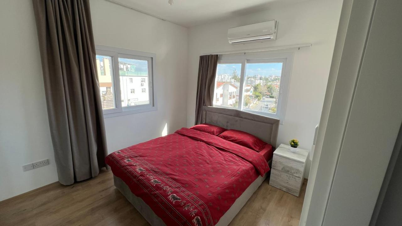 Tetris Apartment Spacious Comfortable Nicosia Exterior photo