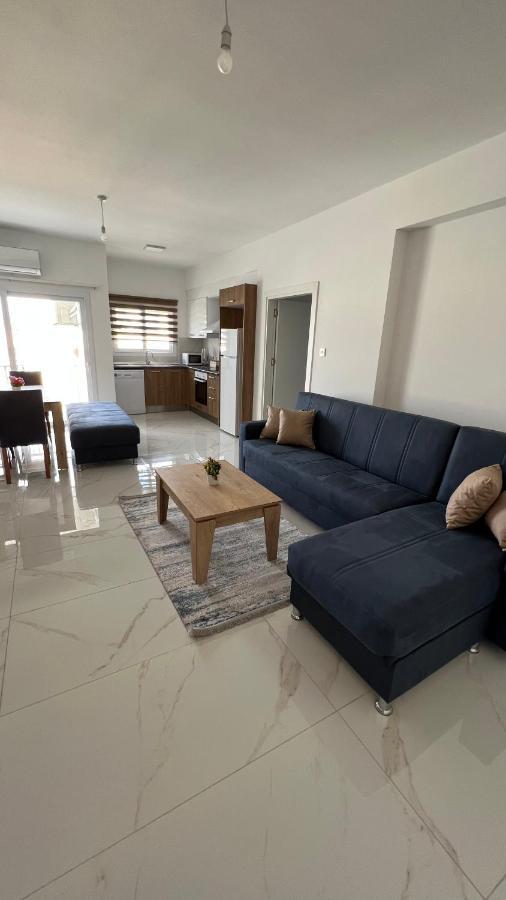 Tetris Apartment Spacious Comfortable Nicosia Room photo