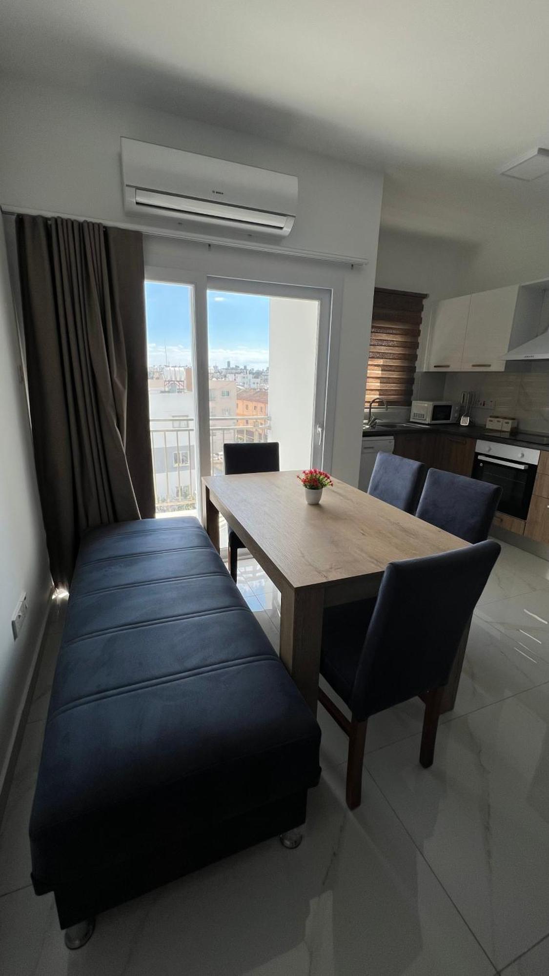 Tetris Apartment Spacious Comfortable Nicosia Room photo