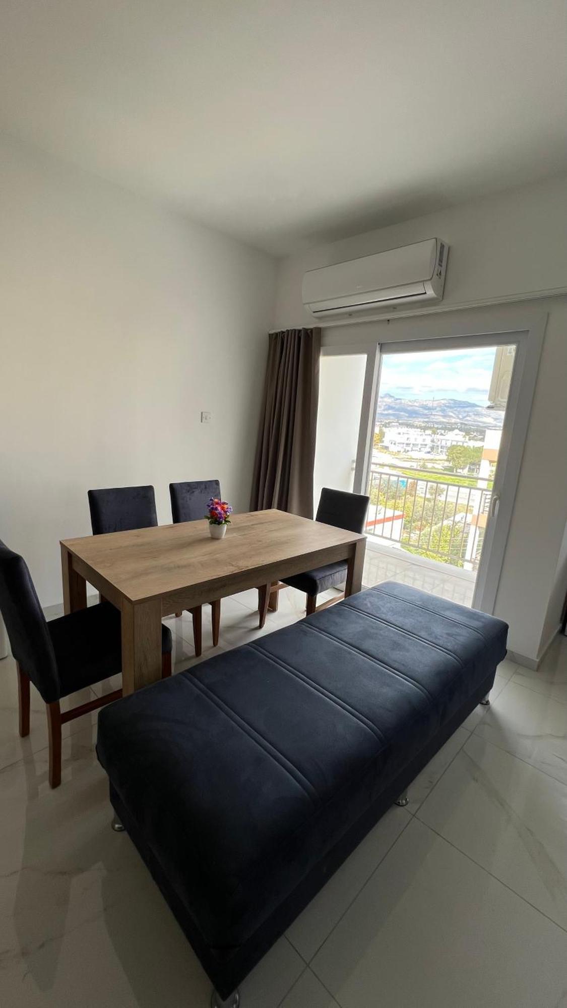 Tetris Apartment Spacious Comfortable Nicosia Room photo