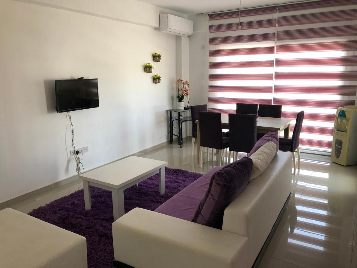 Tetris Apartment Spacious Comfortable Nicosia Exterior photo