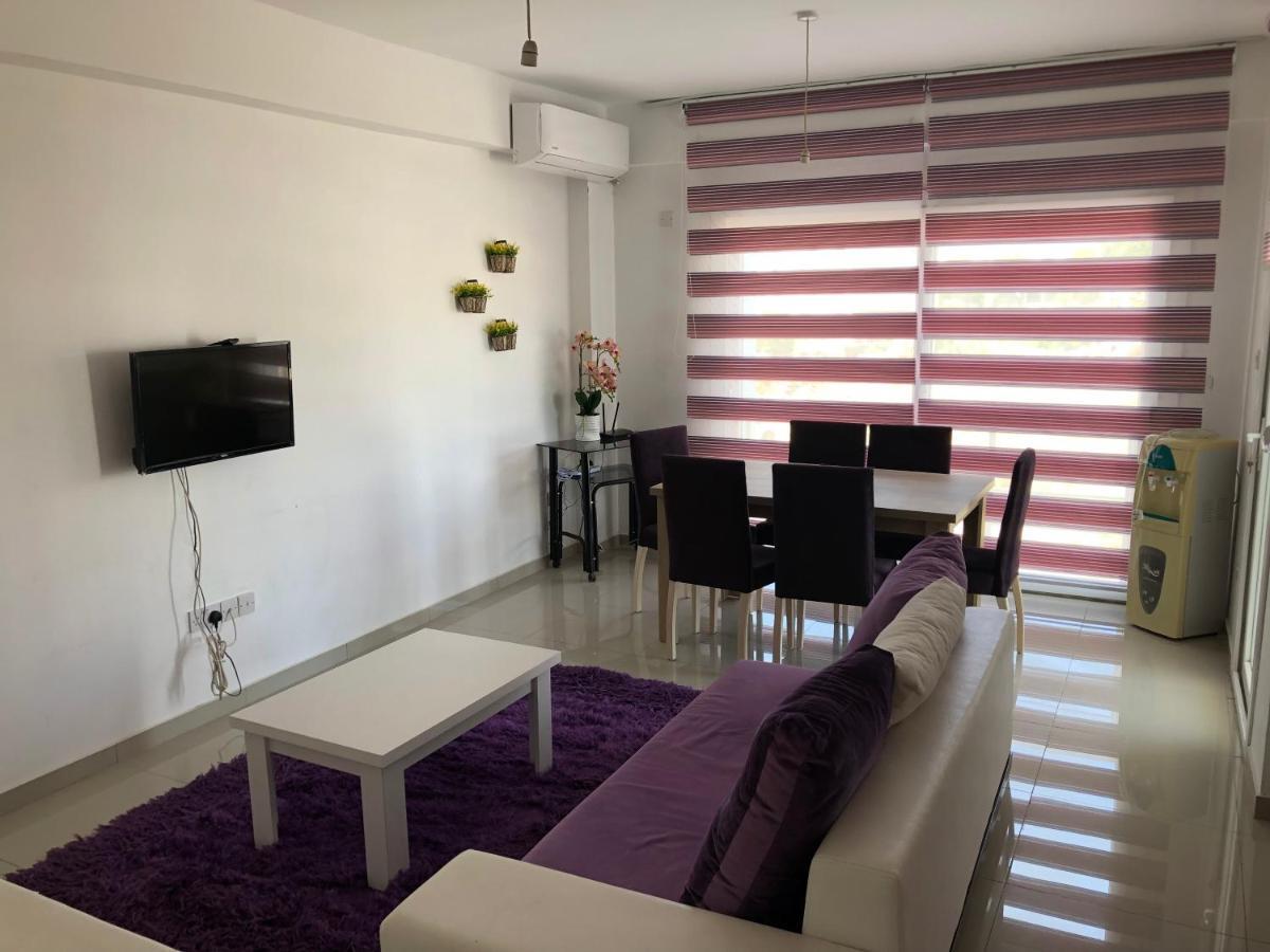 Tetris Apartment Spacious Comfortable Nicosia Exterior photo